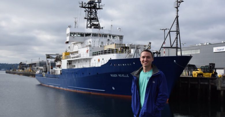 Brent Summers sailing on NSF funded US GEOTRACES GP15